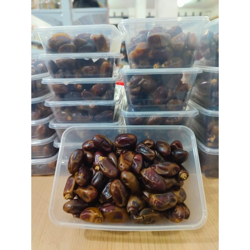 

Kurma Khalas Box Isi Banyak 250 Gram & 500 Gram