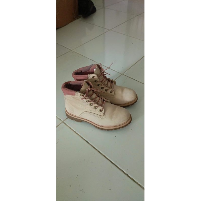 Sepatu Wanita Timberland Women Boots