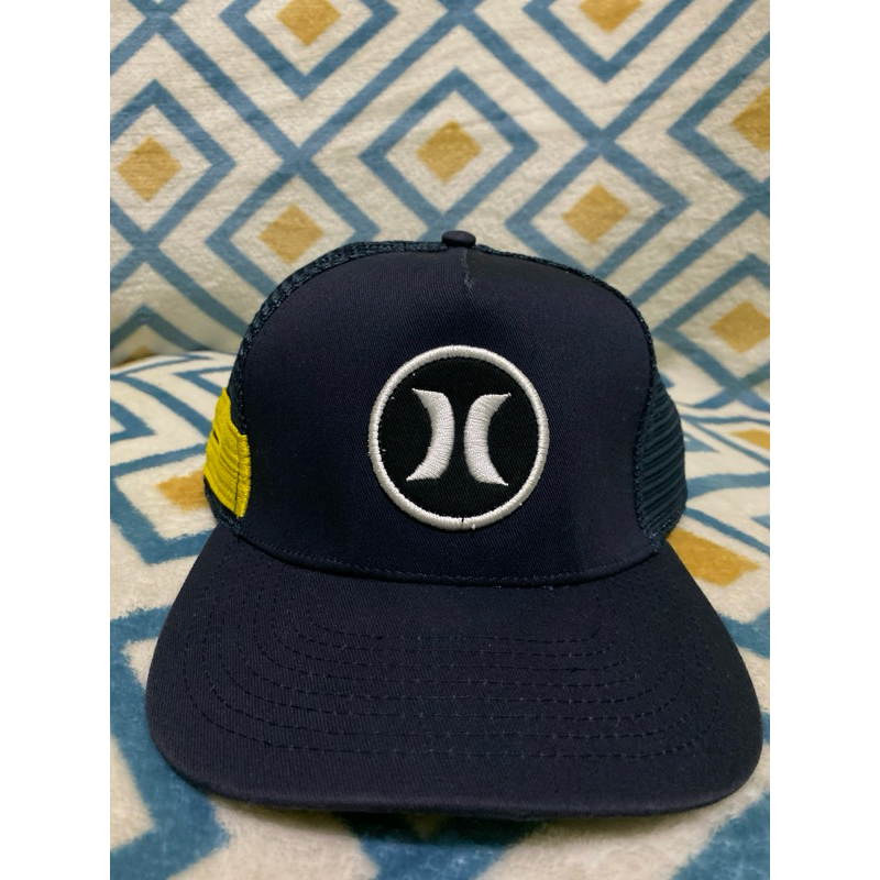 Topi Hurley trucker caps second