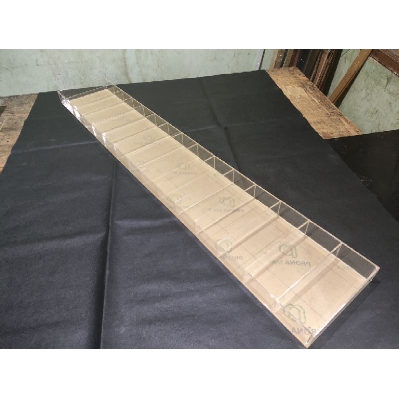 

display tempat pulpen/pensil akrilik