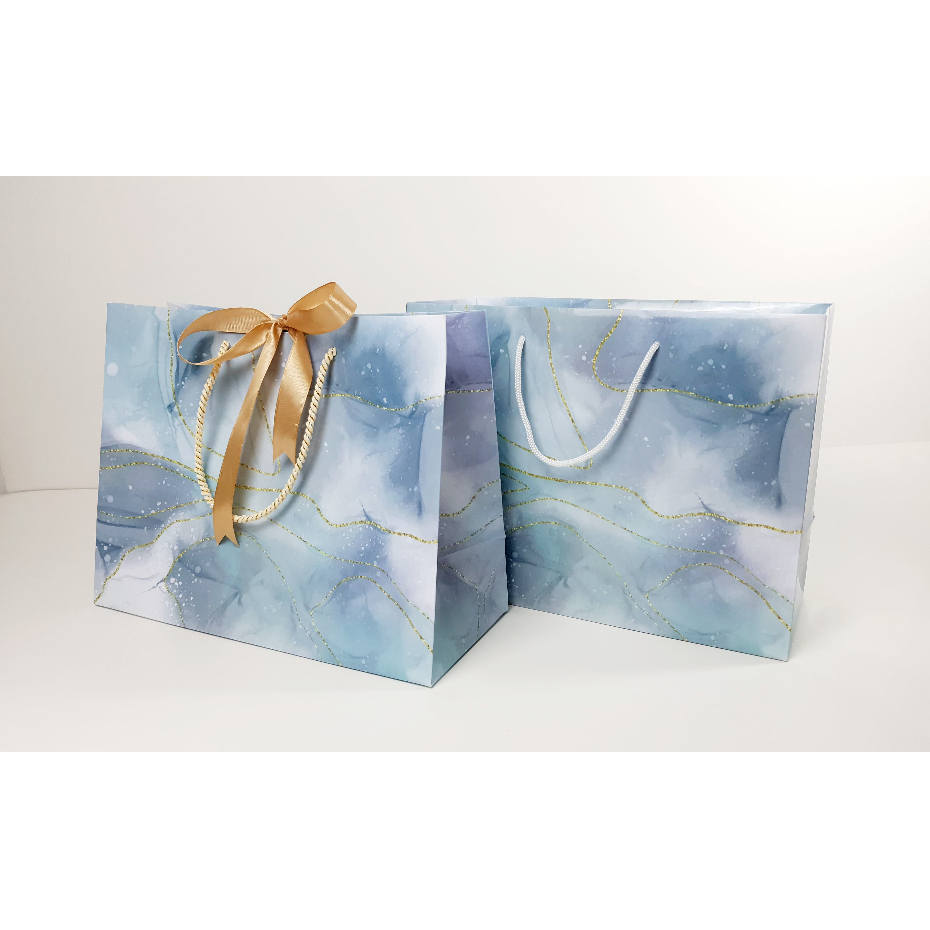 

Paperbag Marble Series Agua Blue UK 32,5 x 25 x 14cm