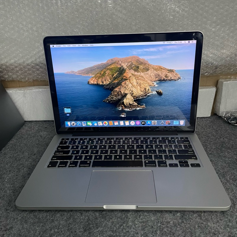 {FLASH SALE} Macbook pro 2012 retina Ram 8 GB SSD 128 GB i5 13 inch mulus