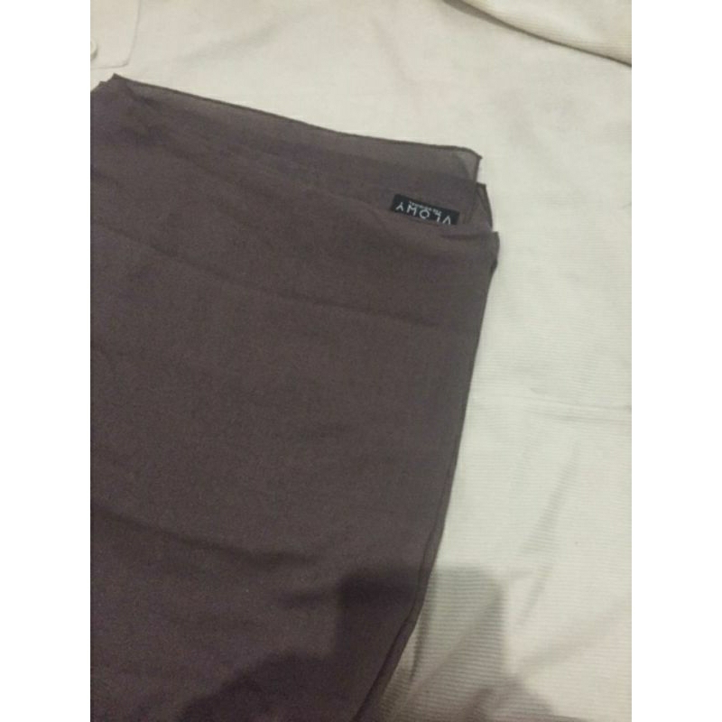 hijab voal by vlowy.id