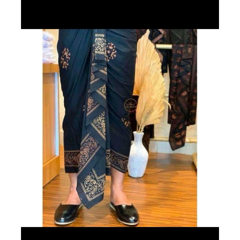 KAMEN BATIK LANANG SETENGAH JADI DEWASA