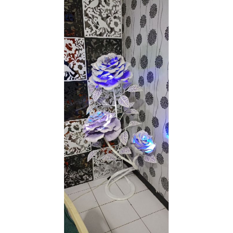 Standing lampu bunga mawar dekorasi rumah / lampu hias wedding