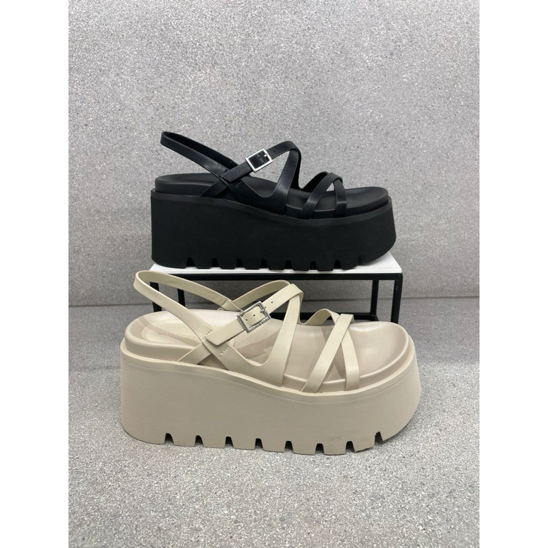 Sepatu wanita wedges Charles&Keith original