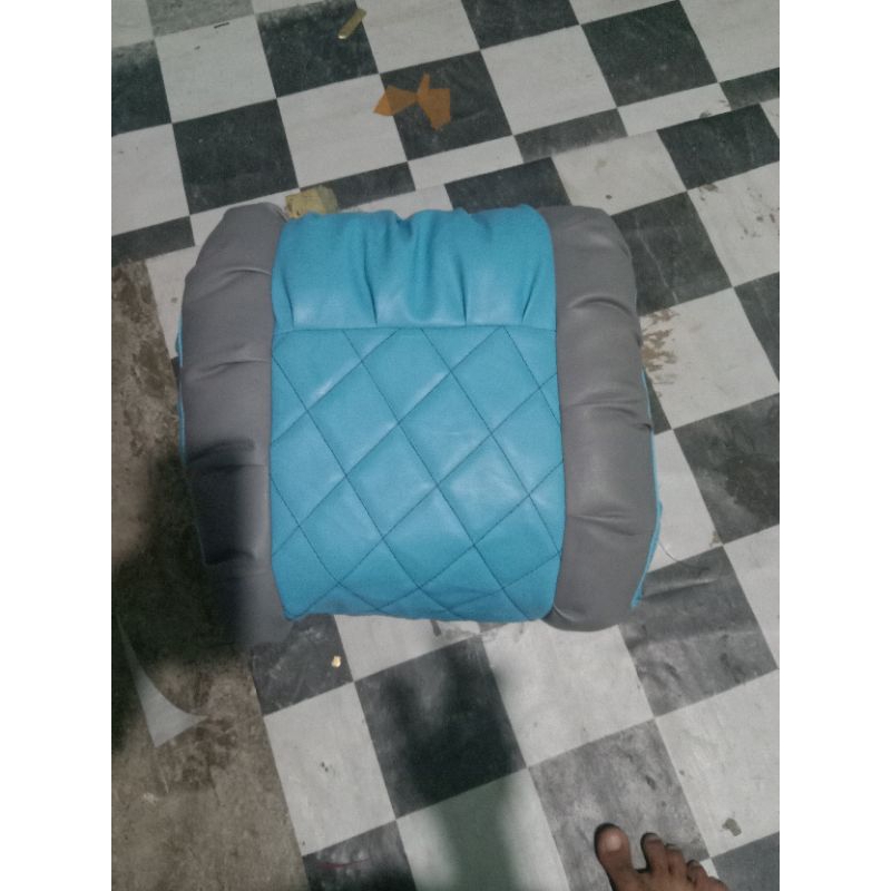 sarung jok mobil Sofa Grand max