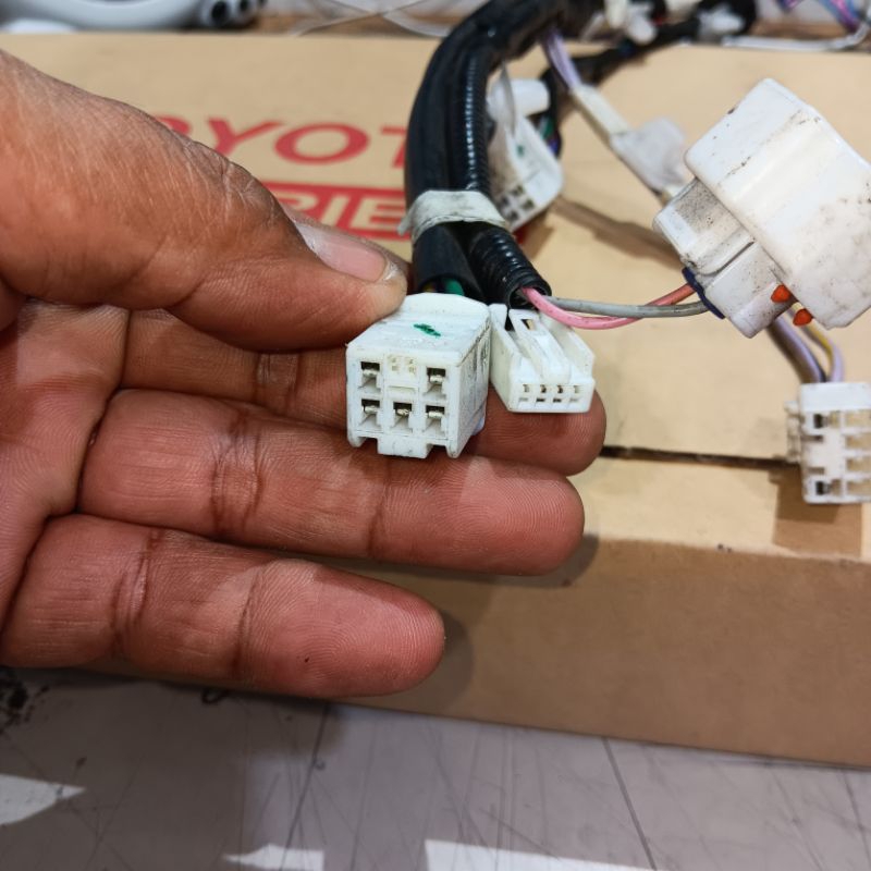 kabel pintu sienta belakang kanan 82157-0D060