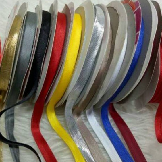 

PRODUK BARU KAMI Pita Bisban polos 36 yard warna star satin B