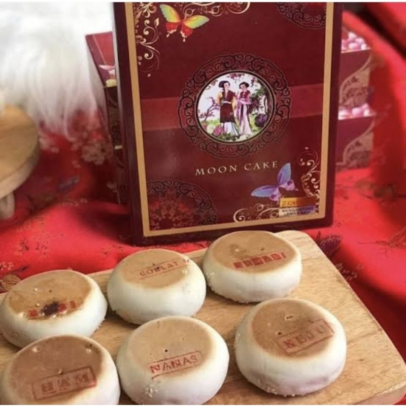 Mooncake / Kue Bulan / Moon Cake Kemenangan per kotak (4 Pcs)