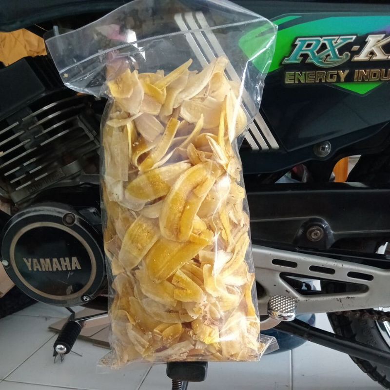 

kripik pisang kepok gurih gurih nyoi. 1kg