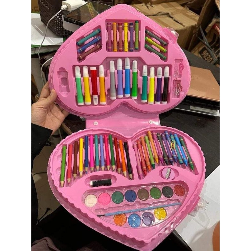 

Crayon love 72 pics