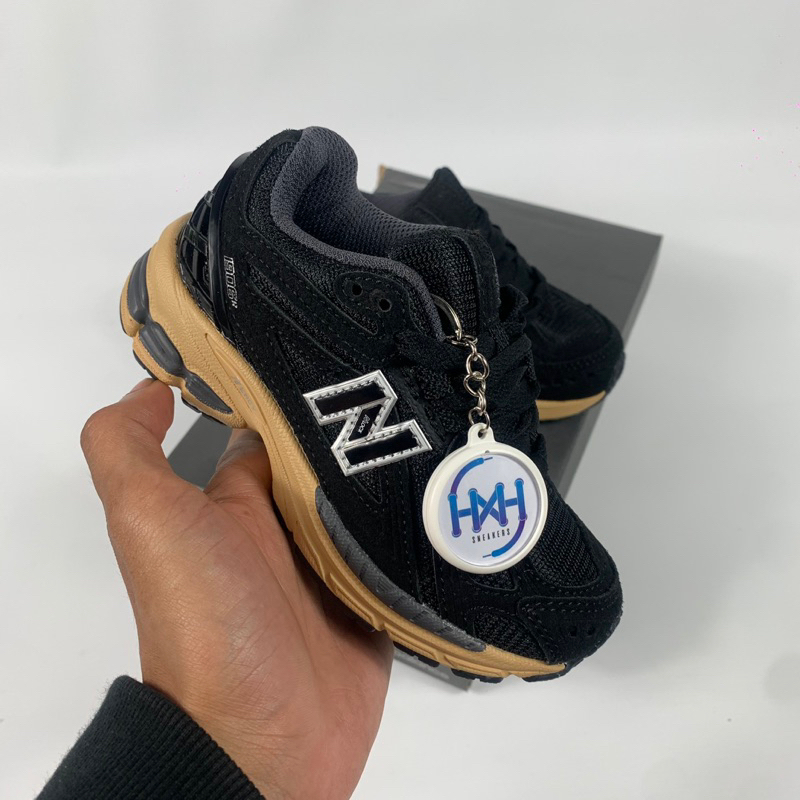 Balance NB 1906R Black Taos Taupe - 14475
