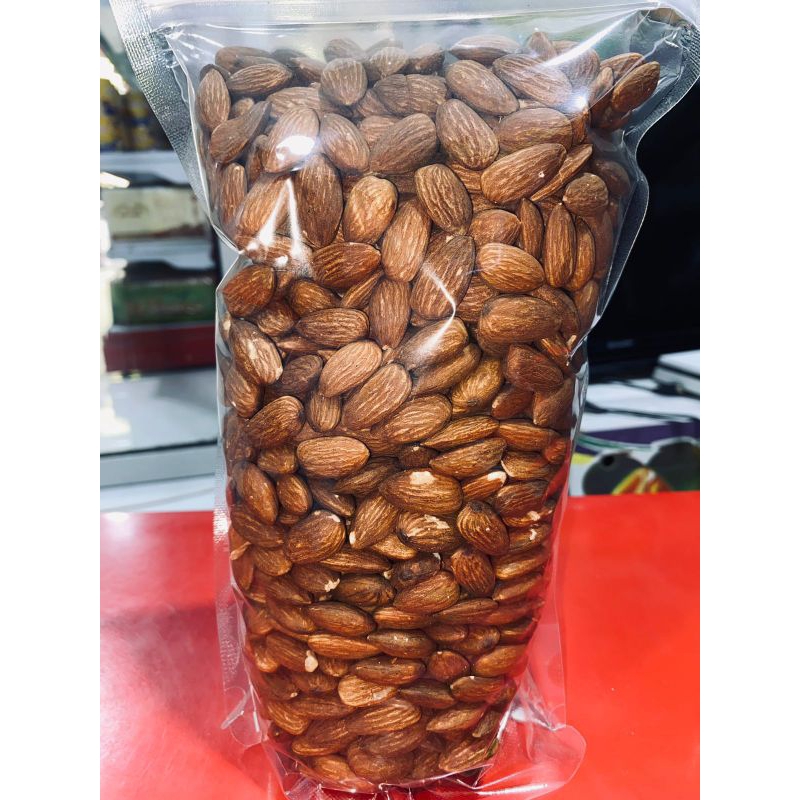

Kacang Almond Panggang