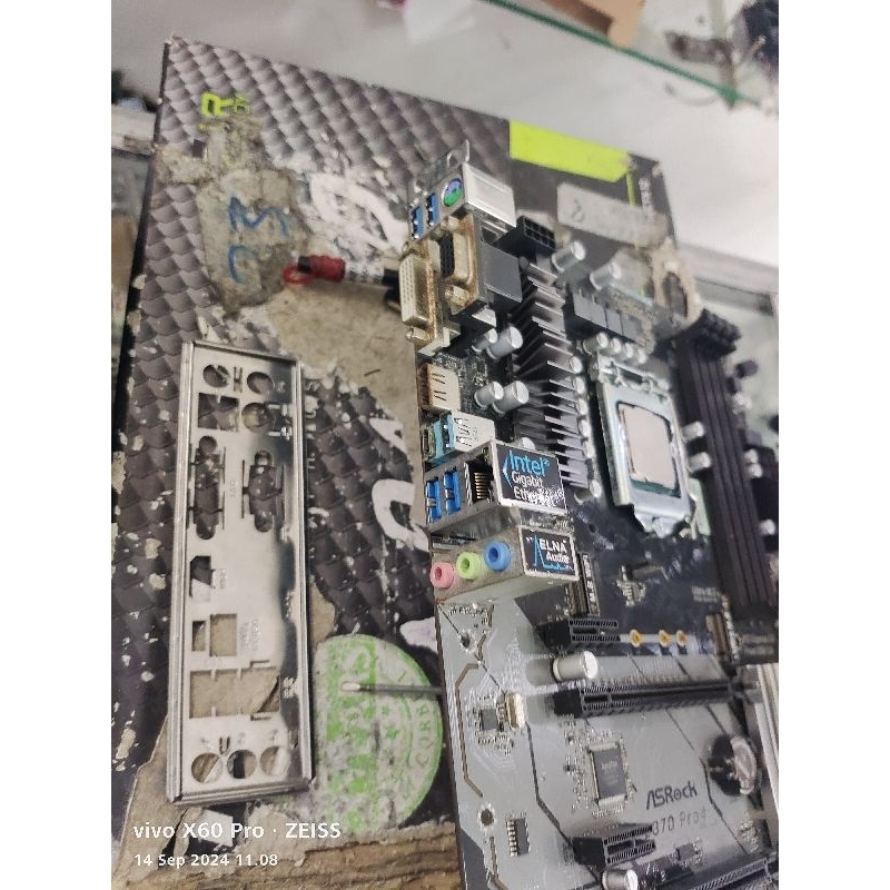 mainboard asrock z370 ddr4 procsesor core i7-8700k gen8