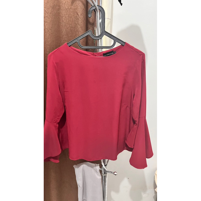 Baju the executive top red