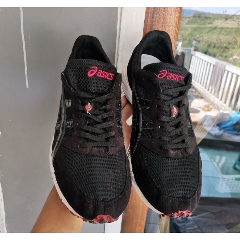 Sepatu Second Asics | Sepatu Bekas Asics Sepatu Running size 42,5 insol 27cm Made in Japan