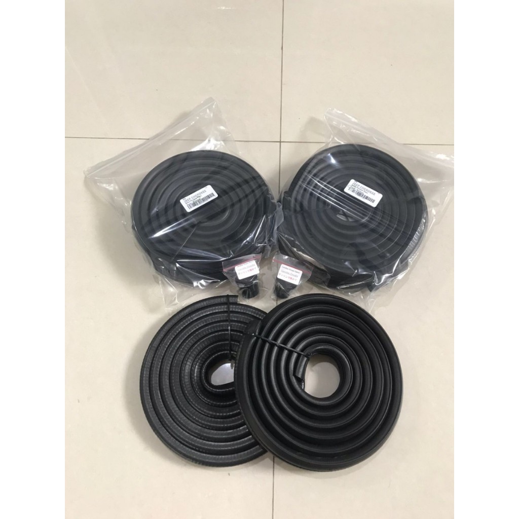 Peredam Pintu Jeep Cherokee Set