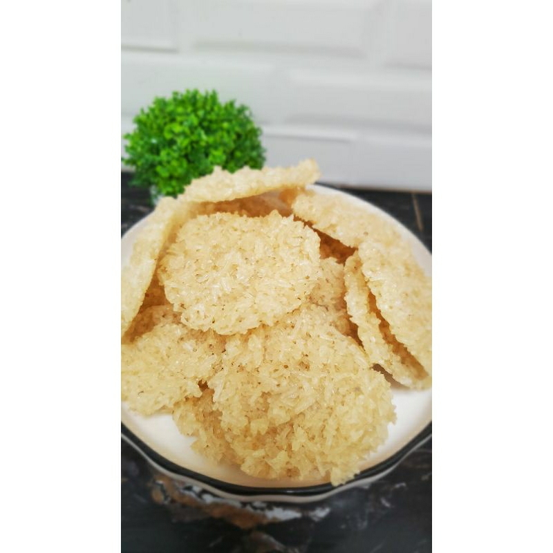 

RENGGINANG KHAS CILACAP GURIH RENYAH ENAK