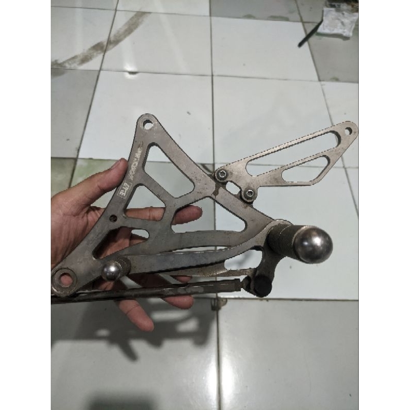 UB Undebone Footstep racing Yoshimura MX 135 Old