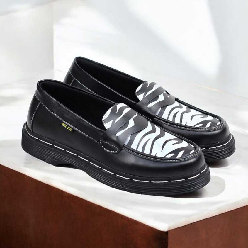 Sepatu Slop Loafers Formal Kulit Hitam Pria Pantofel Docmart Riveira Casual Penny Loafers Sintetic P
