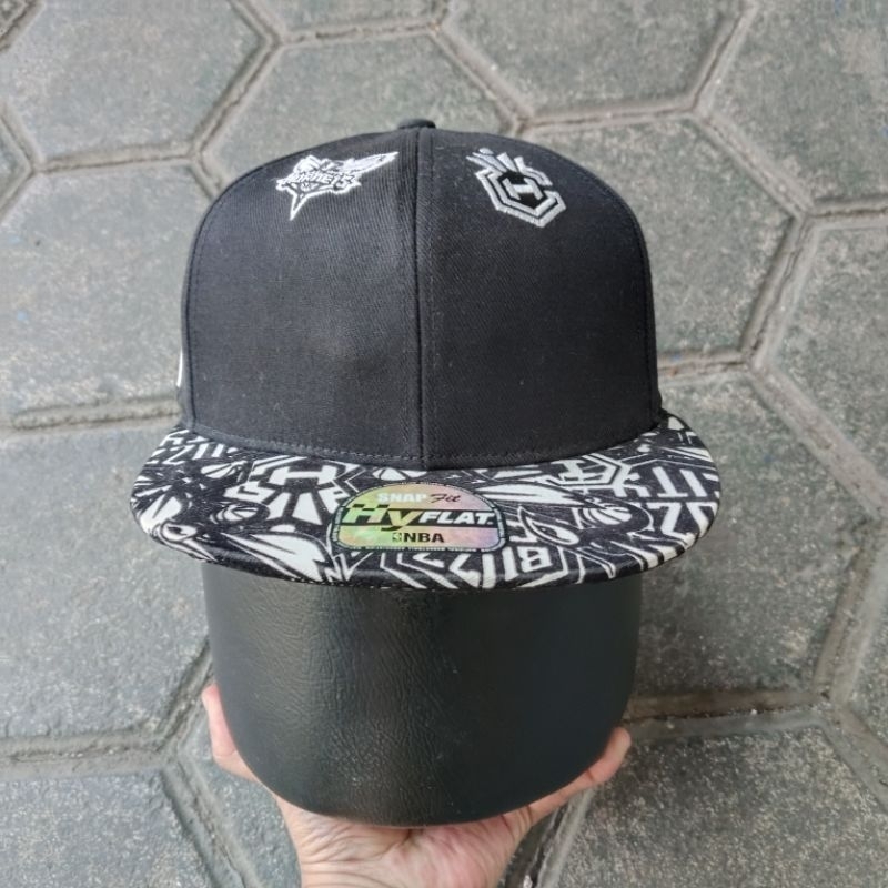TOPI SNAPBACK NBA HORNETS HYFLAT SECOND ORIGINAL