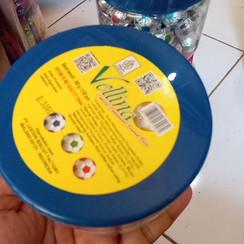 

coklat bola velina isi 60pis eceran 500
