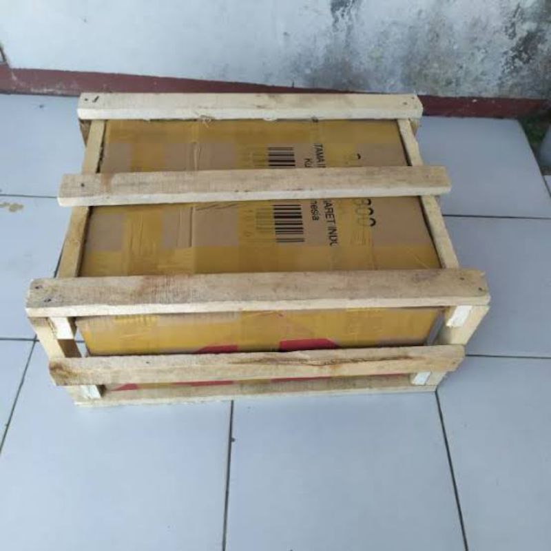 

[Bukan untuk umum] packing kayu, tambahan biar paket lebih aman