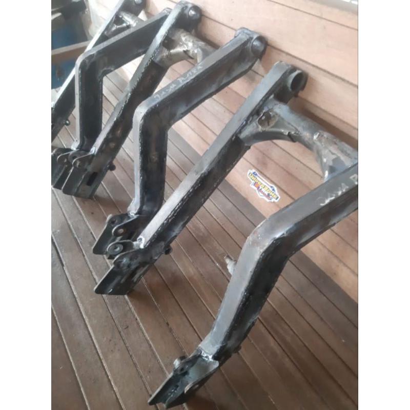 Swing Arm Banana Yamaha F1ZR Roadrace Underbone