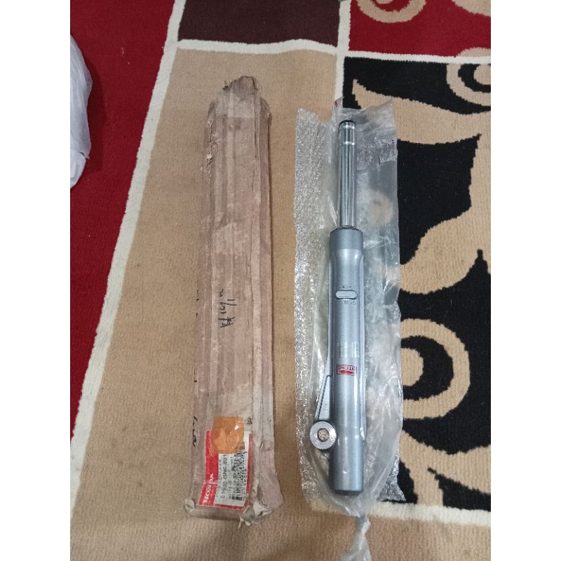 shock set shock depan grand ori GRAND shock depan prima ori shock depan grand kanan ori warna grey/a