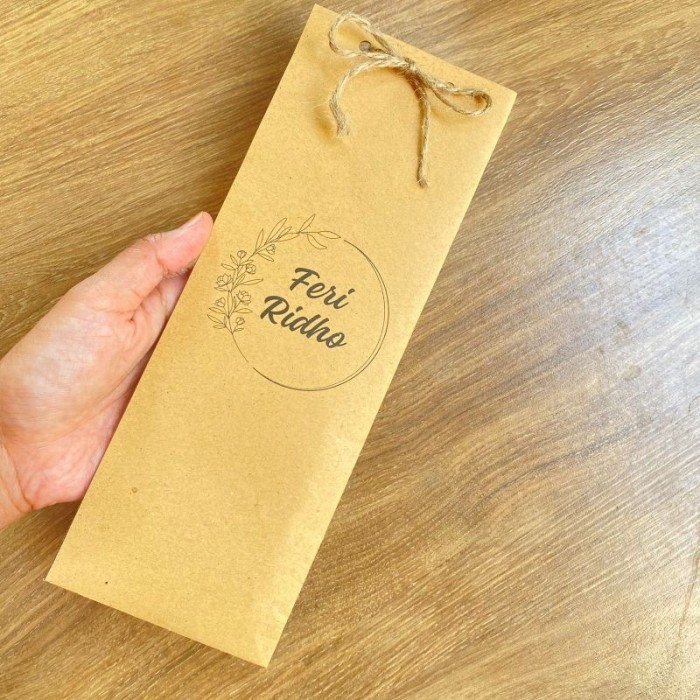 

PAPERBAG UNTUK SOUVENIR SENDOK