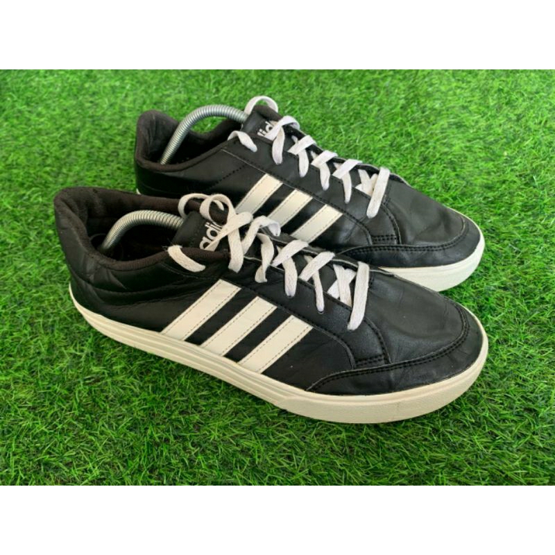SEPATU SECOND ORIGINAL ADIDAS KULIT SIZE 44
