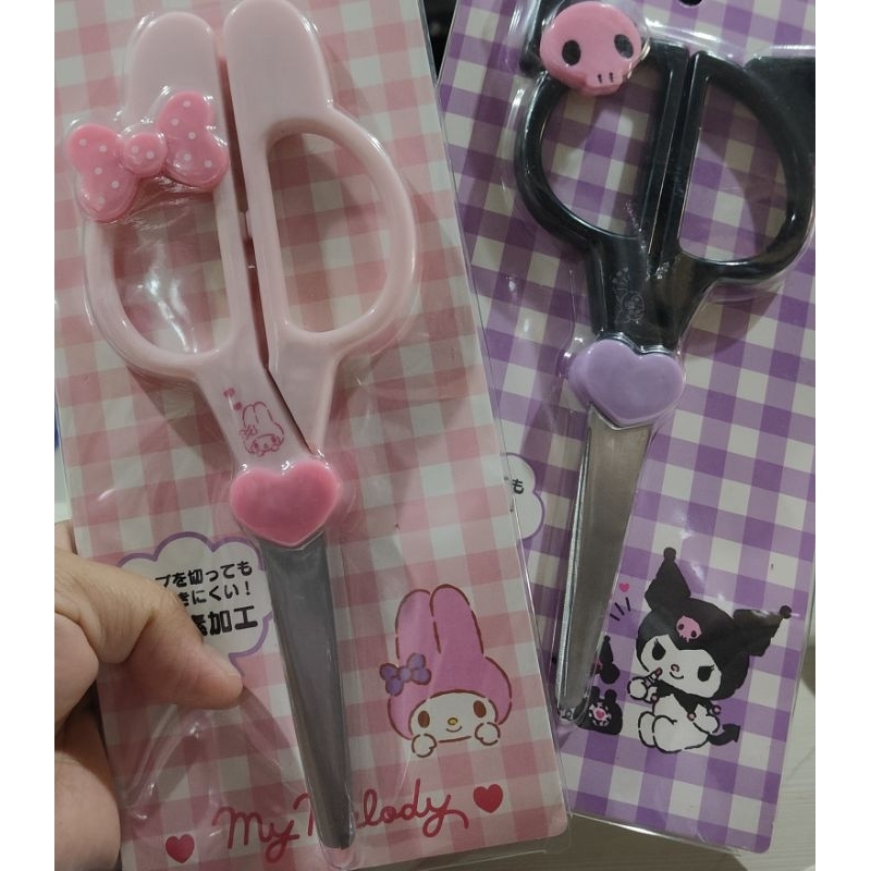 

GUNTING KARAKTER SANRIO