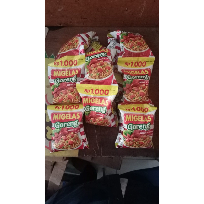 Mie Gelas Goreng renceng 12s