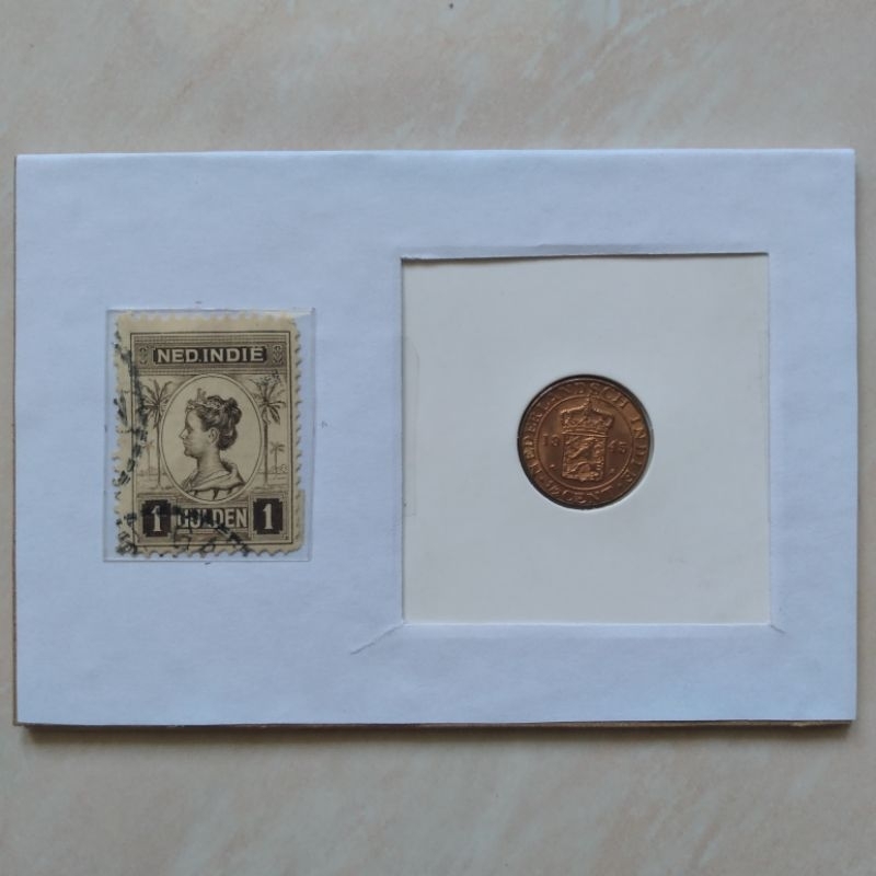 Set Koleksi Filateli Numismatik Prangko dan Koin Nederland Indie Kuno dlm Folder - YN1823