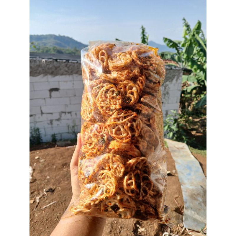 

Kerupuk rapaell exstra pedas daun jeruk 500 gr Cemilan kering