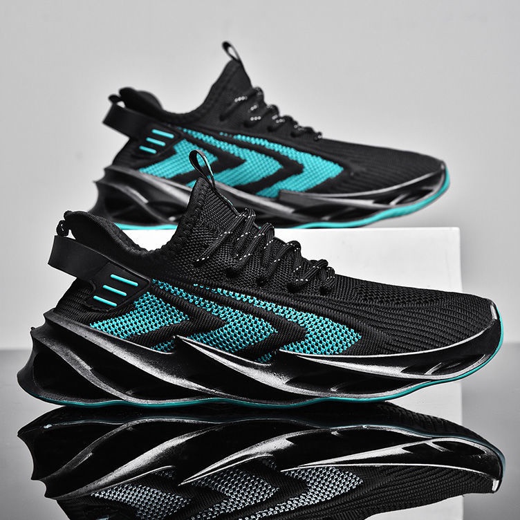 BOX Sepatu Sneakers Pria Slip On Fashion Casual Shoes LV413