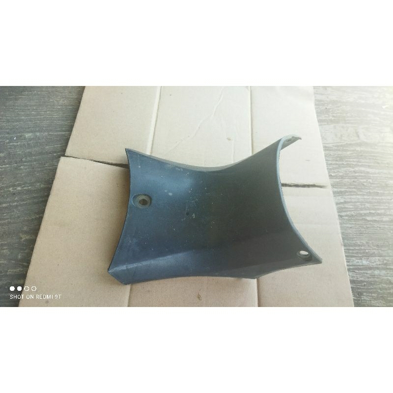 Cover body tengah bawah supra x 125 lama karbu 2005-2012