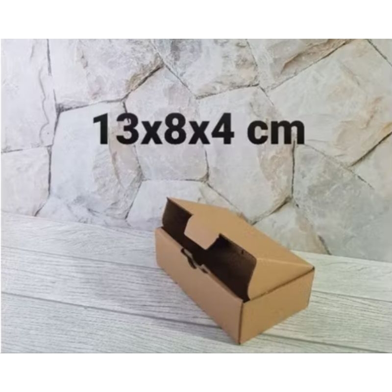 

kardus karton box uk 13x8x4 cm....model diecut