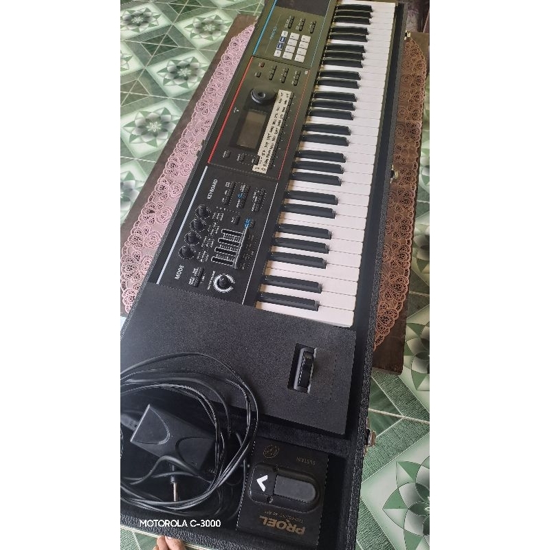 ROLAND JUNO DS