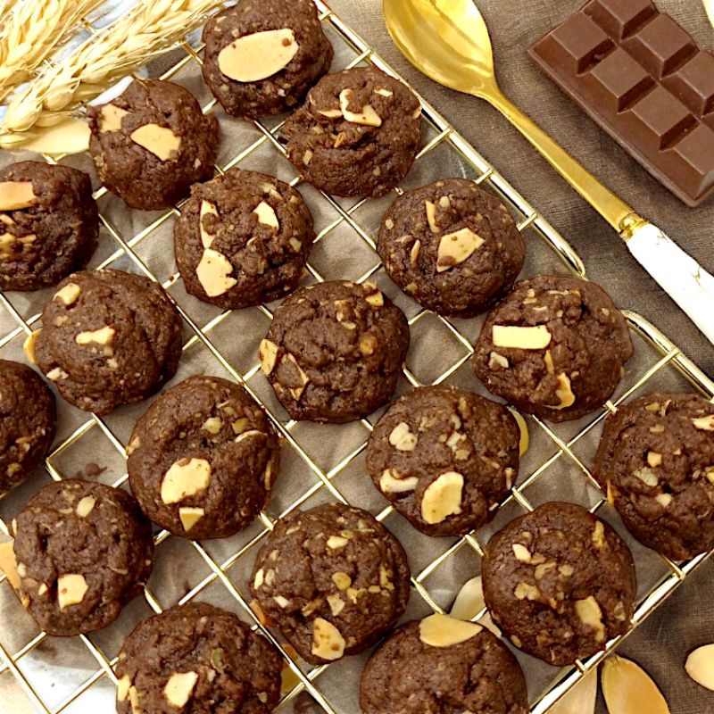 

COOKIES CHOCO OATS ALMOND WISMAN 320 GR KUE KERING ASLI HOMEMADE