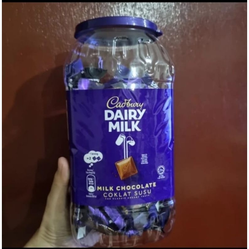 

cadbury dairy milk malaysia toples 90 pcs 405 gram