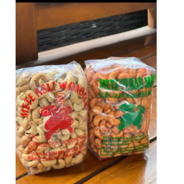 

PAKET BULDING KACANG METE 500gram dan 500gram