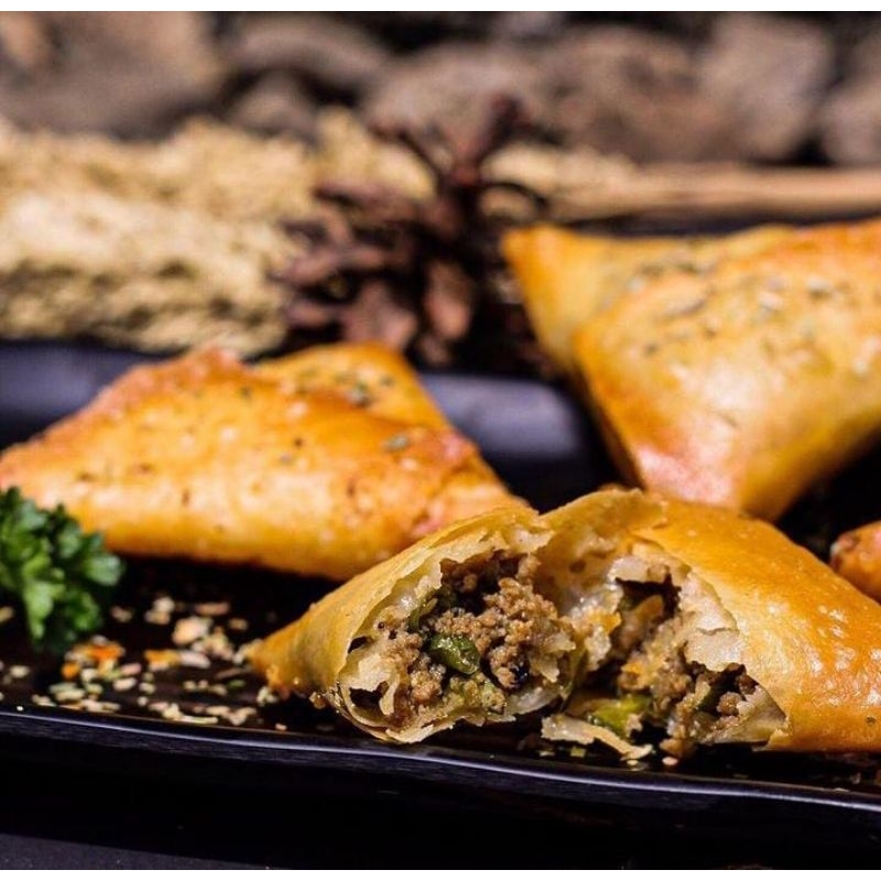 

Sambosa Daging Cabe Hijau isi 10