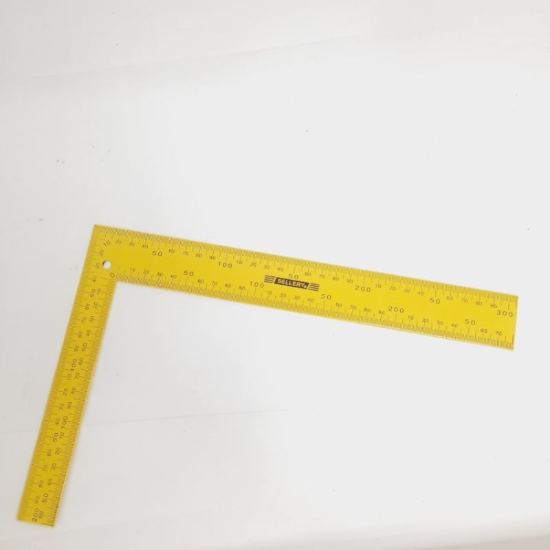 

Penggaris Siku 200 MM X 300 MM SELLERY 54-900