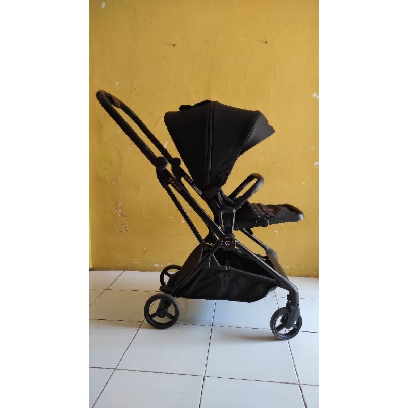 Preloved Stroller Cocolatte Convertz
