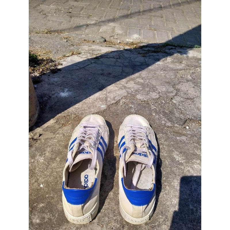 Adidas Court Vantage