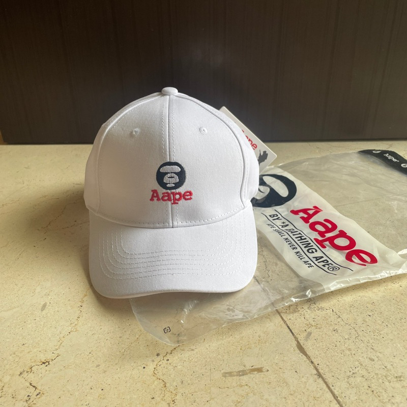 Topi Aape Baseball Cap White Logo
