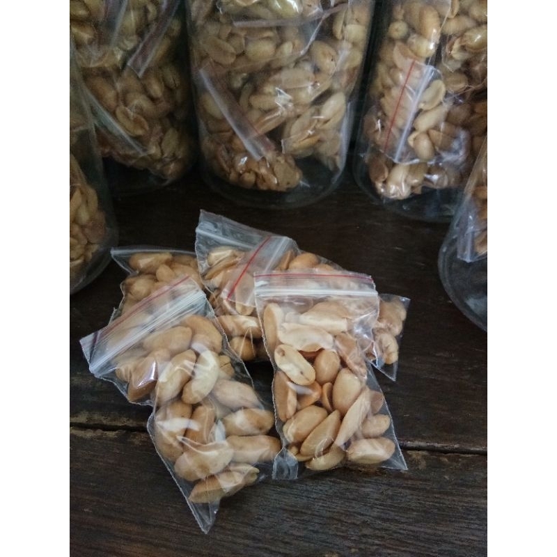 

Kacang Bawang Gurih Renyah