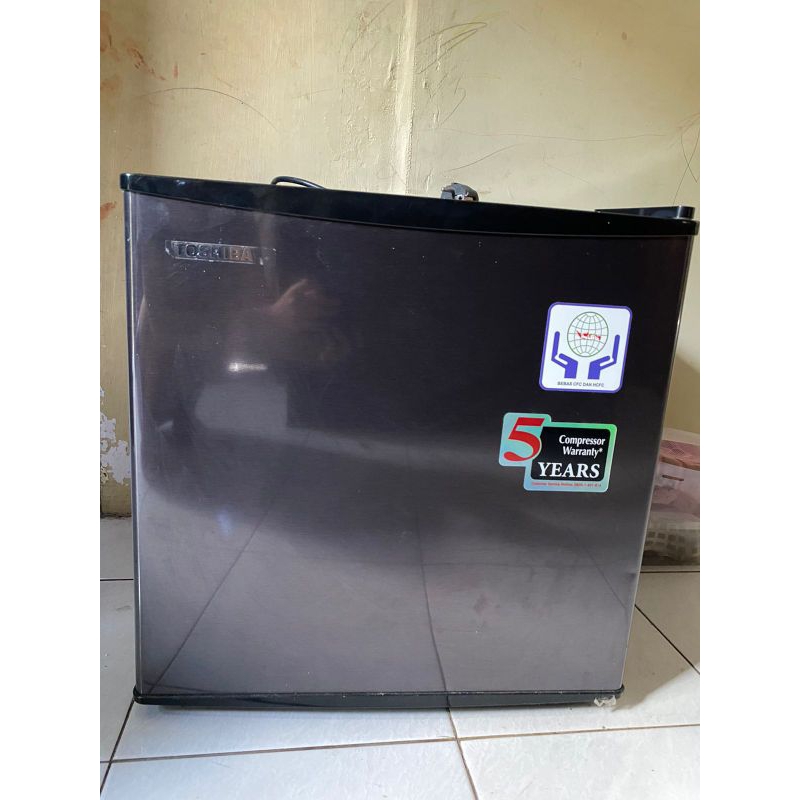 kulkas toshiba mini